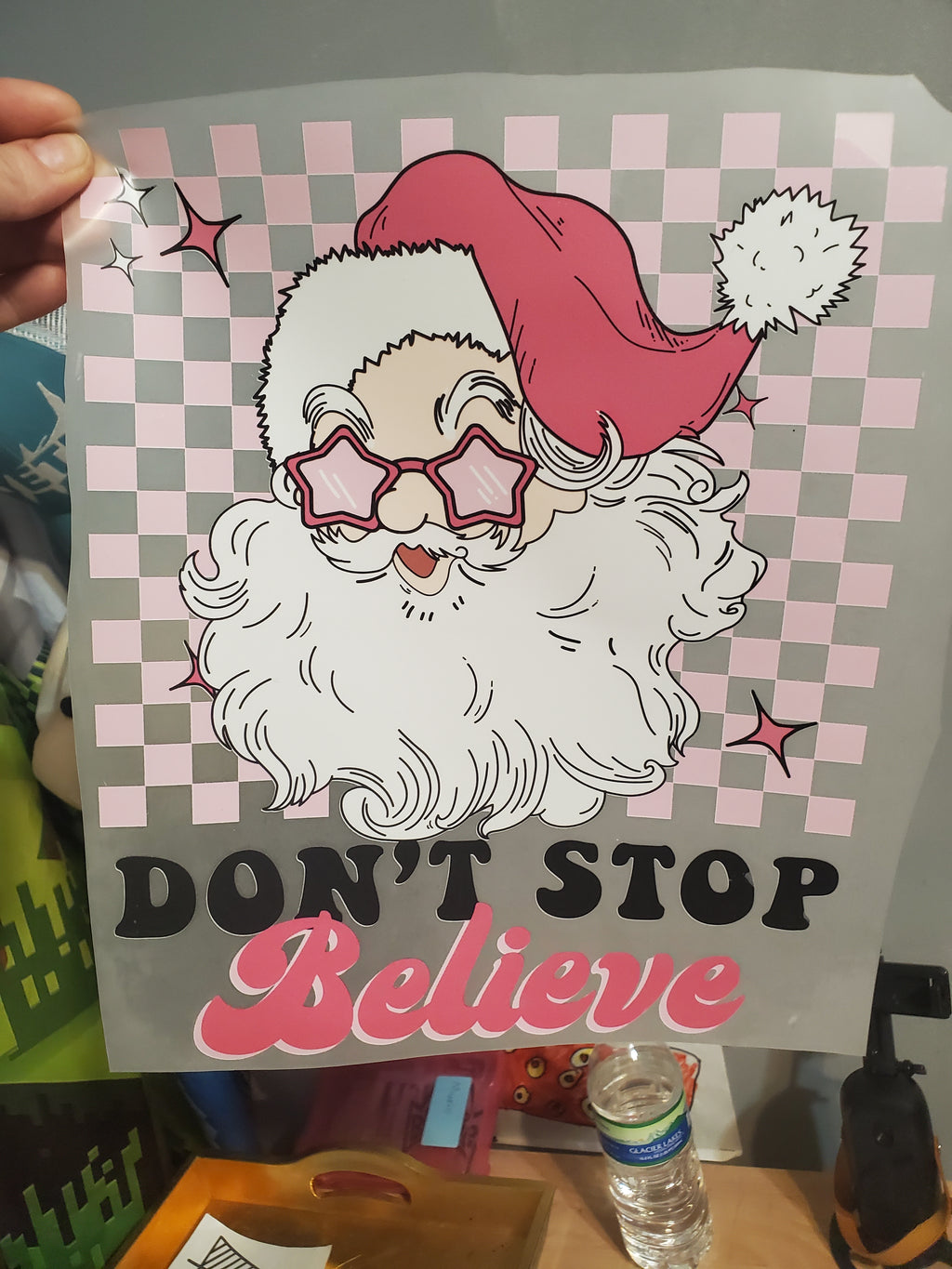 "Don't Stop Believe" Pink Santa Dtf vinyl Print - Tshirt